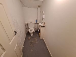 1 Crompton Street- click for photo gallery